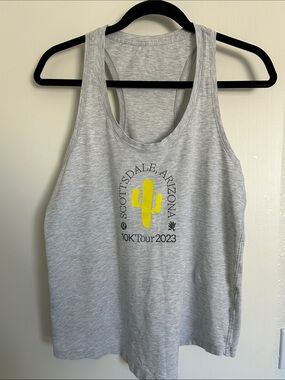 Lululemon Scottsdale Arizona 10K Tour 2023 Love Tank with Yellow Cactus